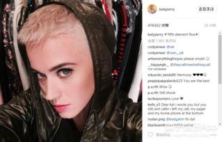 剪头发吃瓜群众,围观群众的热闹一幕